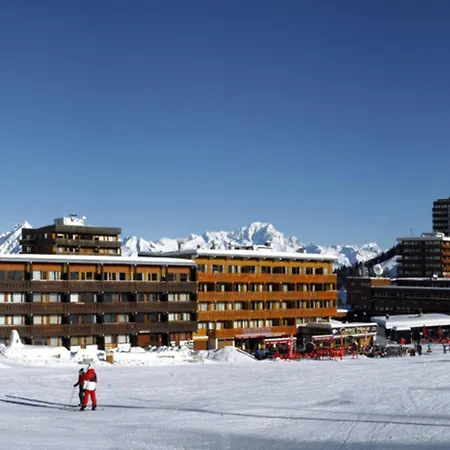 Apartment Grand Au Pied Des Pistes Avec Balcon, Pour 6 Personnes - Fr-1-455-40